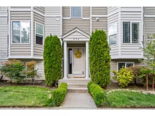 Photo #2: 22418532 Listing