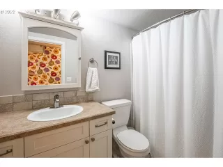 Photo #3: 22418689 Listing