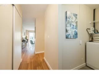 Photo #2: 22419301 Listing