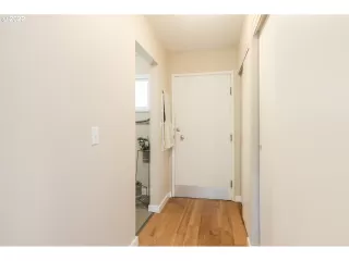 Photo #3: 22419301 Listing