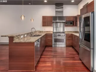 Photo #6: 22420231 Listing 