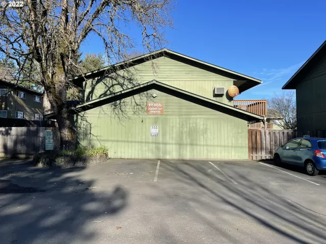 MLS: 22420890 Condo For Sale