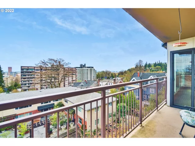 MLS: 22421352 Condo For Sale