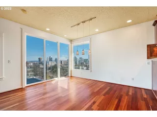 Photo #4: 22421365 Listing 