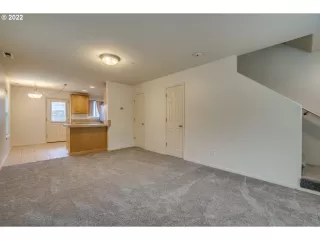 Photo #4: 22421681 Listing