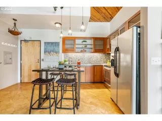 Photo #5: 22422234 Listing 