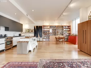 Photo #4: 22422988 Listing 