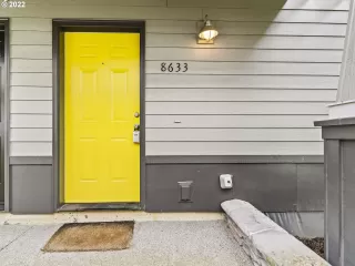 Photo #4: 22423374 Listing