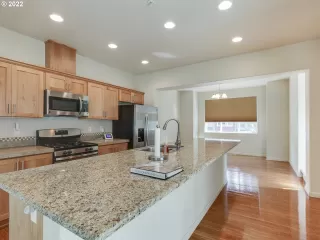 Photo #1: 22424194 Listing