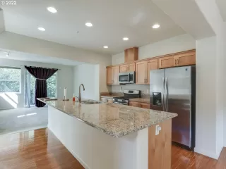 Photo #2: 22424194 Listing