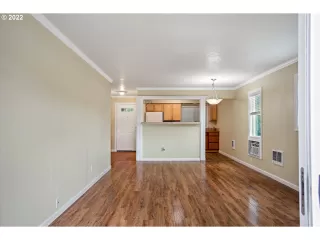 Photo #3: 22424397 Listing