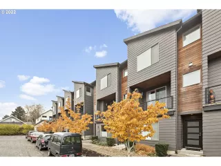 Click for more information on MLS # 22424989 : 5020 SE MILL ST More Details about MLS # 22424989 : 5020 SE MILL ST