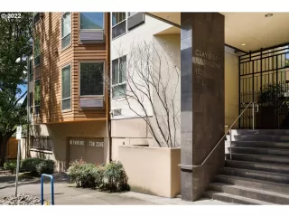 Photo #1: 22426445 Listing