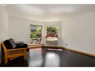 Photo #3: 22426445 Listing