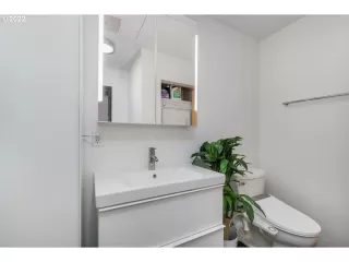 Photo #4: 22426589 Listing 