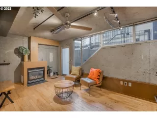 Photo #3: 22426656 Listing