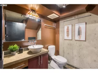 Photo #5: 22426656 Listing