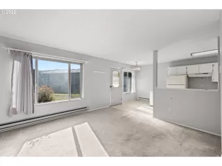 Photo #4: 22427127 Listing 