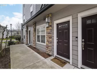 Photo #2: 22427782 Listing