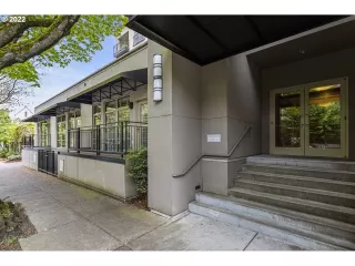 Photo #1: 22427973 Listing