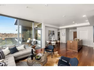 Photo #3: 22428071 Listing