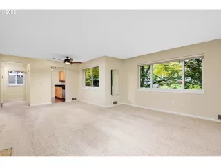 Photo #5: 22429358 Listing 