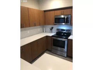 Photo #2: 22430668 Listing