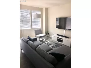 Photo #6: 22430668 Listing