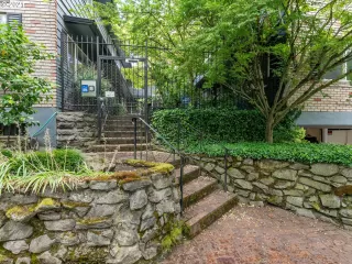 Photo #1: 22431183 Listing