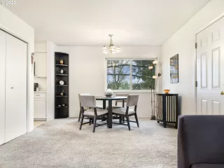 Photo #3: 22431647 Listing 