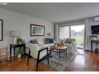 Photo #6: 22431668 Listing 