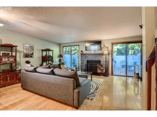 Photo #3: 22431905 Listing