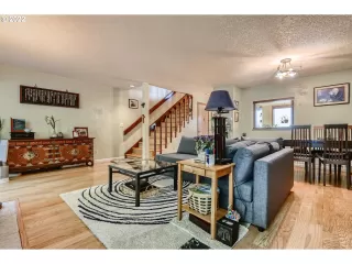 Photo #5: 22431905 Listing