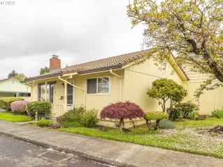 Photo #1: 22432425 Listing