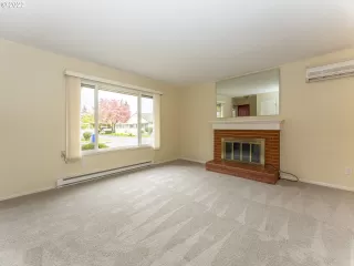 Photo #3: 22432425 Listing