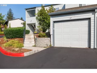 Photo #1: 22432442 Listing