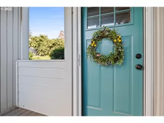 Photo #3: 22432442 Listing