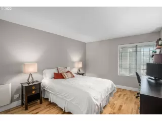 Photo #2: 22432798 Listing