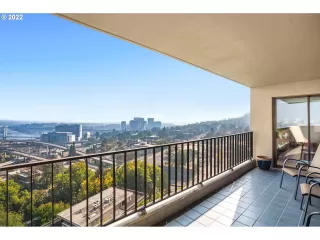 Photo #3: 22432798 Listing