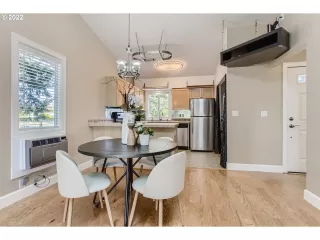 Photo #3: 22432878 Listing