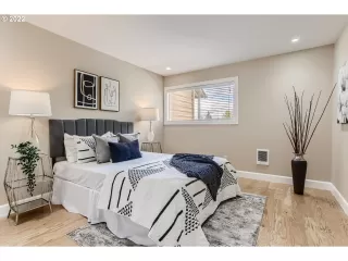 Photo #6: 22432878 Listing