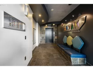 Photo #3: 22433662 Listing