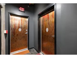 Photo #4: 22433662 Listing