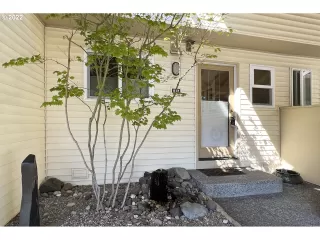 Photo #2: 22433961 Listing