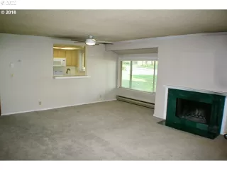 Photo #4: 22434190 Listing 