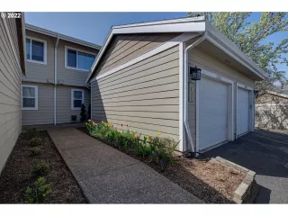 Photo #2: 22434663 Listing