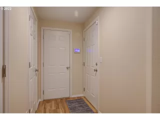 Photo #4: 22434663 Listing