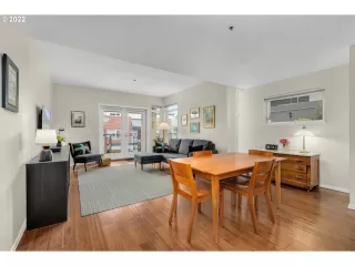 Photo #2: 22435714 Listing