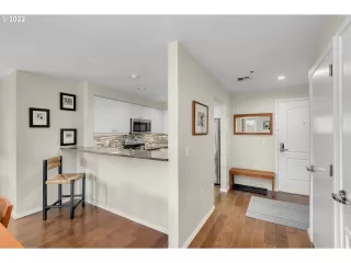 Photo #3: 22435714 Listing