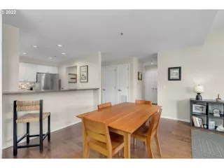 Photo #6: 22435714 Listing